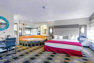 Baymont by Wyndham Jackson - 1