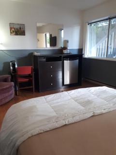 Falcon Nest Motel - 9