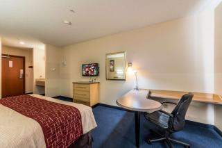 Econo Lodge Laredo - 2