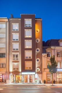 Best Western Plus Grand Hotel Victor Hugo - 9
