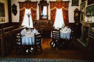 Antique House Hotel - Doubno - 2