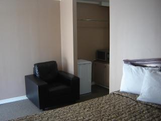 Lucien Motel - Whitby - 6