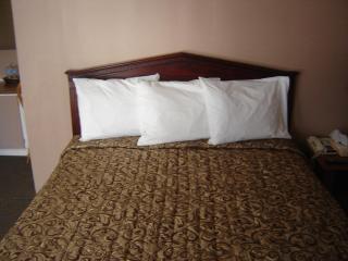 Lucien Motel - Whitby - 1
