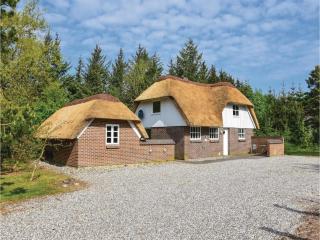 Three-Bedroom Holiday Home In Ulfborg - Ulfborg - 1