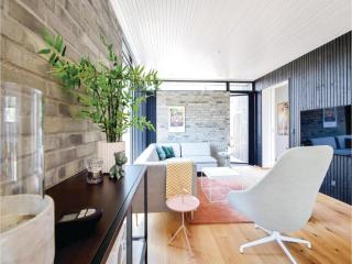 Four-Bedroom Holiday Home In Juelsminde - 2