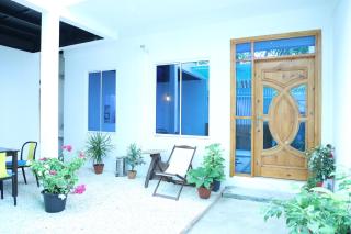 Moodhu Surf House - Himmafushi - 1