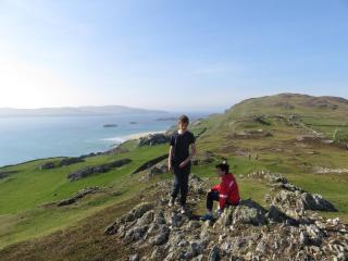 Letterfrack Farm Cottage in village on a farm beside Connemara National Park - 3