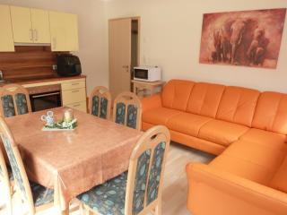 Vronis Landhaus Apartments - 2