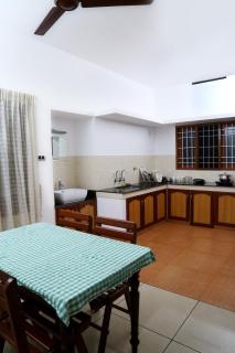 kevins Placid Homestay - Cochin - 8