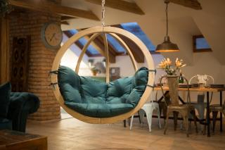 Gigantic Boho Chic 3 Bedroom 3 Bathroom Loft with Hanging Chair - Prague - 9