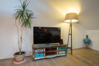 Gigantic Boho Chic 3 Bedroom 3 Bathroom Loft with Hanging Chair - Prague - 1