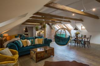 Gigantic Boho Chic 3 Bedroom 3 Bathroom Loft with Hanging Chair - Prague - 0