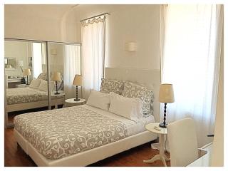 Relais Piazza dei Martiri - 9