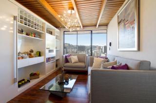 The Penthouse Lodge - 8