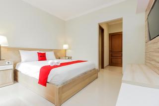 RedDoorz Premium near Ragunan Zoo 2 - Jakarta - 1