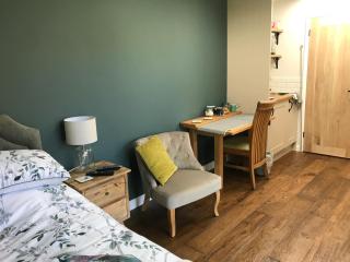 Corner House Luxury BnB - Little Dunmow - 5