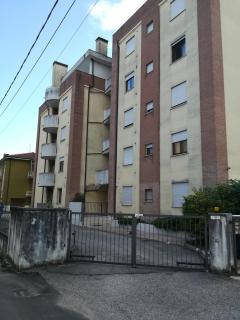 Yellow house - Vicenza - 7