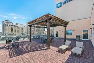 Beautiful Condos Steps from French Quarter and Bourbon St - New Orleans - 5