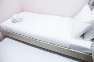 Best Price 2BR Mutiara Bekasi Apartment By Travelio - 6