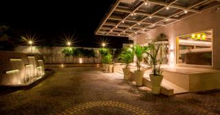 Lemon Tree Hotel Lucknow - Lucknow - 8