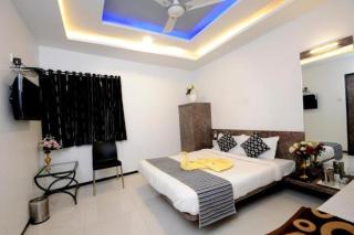 Hotel Vyankatesh & Pure Veg Restaurant - Mahabaleshwar - 0