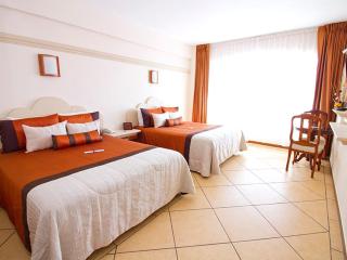 Hotel 9 Manantiales - 4