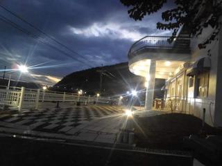 Hot Spring Hill B&B - 2