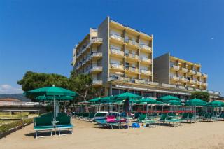 Hotel Bellevue Et Mediterranée - Diano Marina - 2