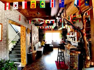 The Silk Road Travelers Hostel - Zhangye - 4