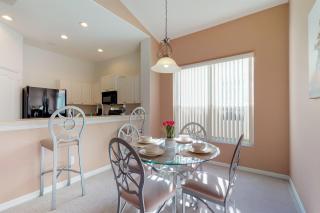 Tuscan Dream - Davenport - 4