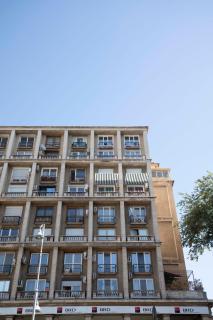 Victoria Avenue Apartment - 1