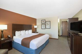 AmericInn by Wyndham Lincoln North - Lincoln - 1