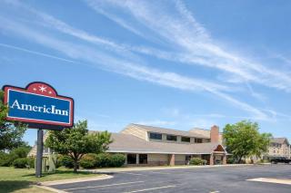AmericInn by Wyndham Coralville - Coralville - 0