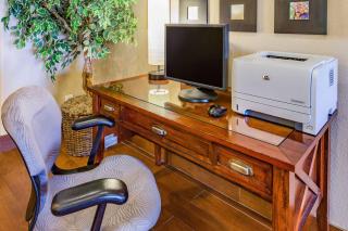 AmericInn by Wyndham Des Moines Airport - Des Moines - 0