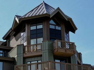 1302 Lodge At Spruce Peak Ski In Ski Out Two Bedroom - Stowe - 0