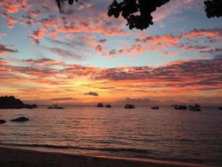 Koh Tao Beachside Resort - 8