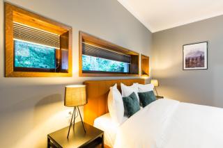 UpperHouse Suites & More - Braşov - 8