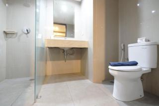 Best Price Spacious Studio Apartment at H Residence near MT Haryono By Travelio - Jakarta - 6