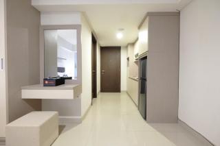Best Price Spacious Studio Apartment at H Residence near MT Haryono By Travelio - Jakarta - 8