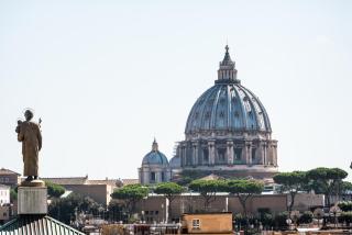 Expeditus VATICAN Luxury Suites SAINT PETER'S VIEW - Rome - 9