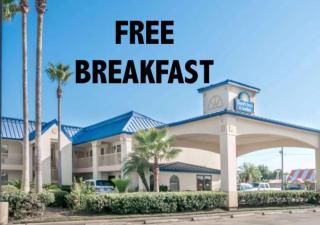 Days Inn & Suites by Wyndham Winnie - Winnie - 1