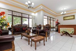 RedDoorz near Sam Ratulangi Airport Manado - Manado - 7
