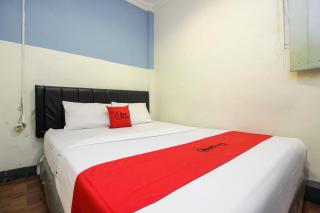 RedDoorz near Bethesda Manado - Manado - 2