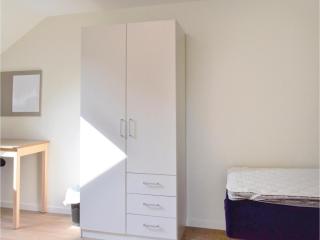 6 Bedroom Gorgeous Home In Tomelilla - 9