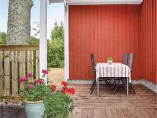 Awesome Home In Löttorp With Kitchen - Löttorp - 2