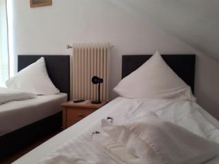 Hotel Taverne Inos - Hannover - 6