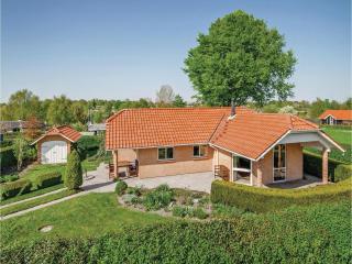 Four-Bedroom Holiday Home In Hejls - 9