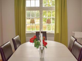 3 Bedroom Beautiful Home In Mantorp - Mantorp - 5