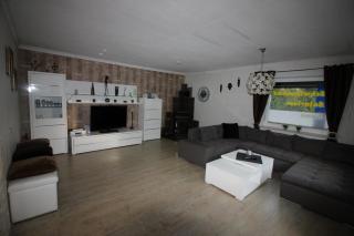 Haus Abbi, Ferienwohnung mit Schwimmbad - Hage - 0