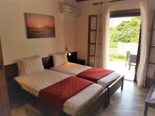 Amalia Cottages - Agios Gordios - 4